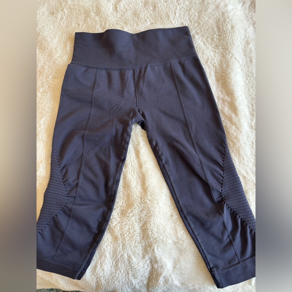 Lululemon cropped leggings